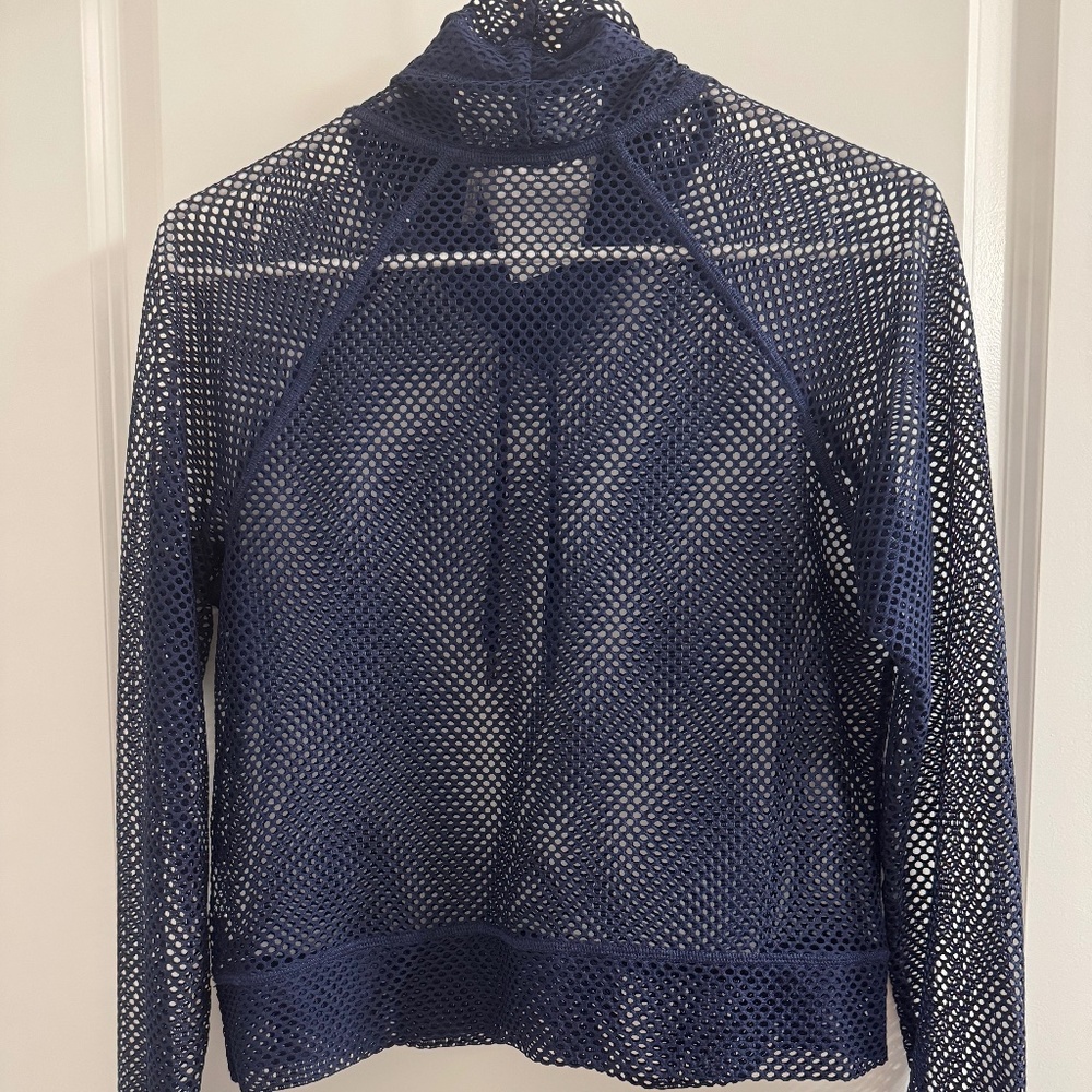 DKNY sport long sleeve net sport shirt- size S like new
